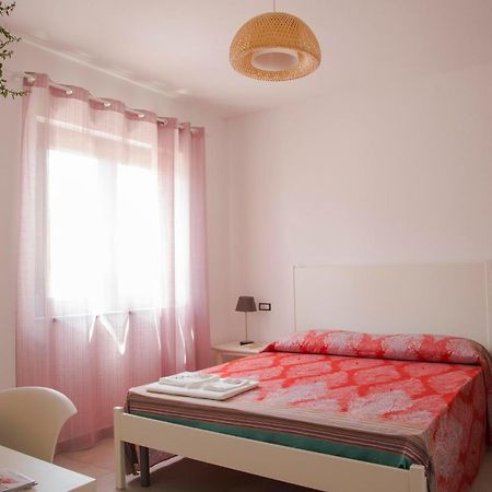 B&B Agata E Gli Altri Tortolì Eksteriør billede