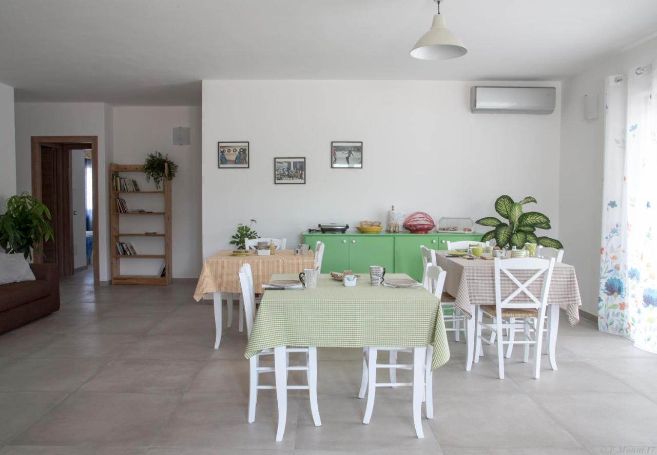 B&B Agata E Gli Altri Tortolì Eksteriør billede