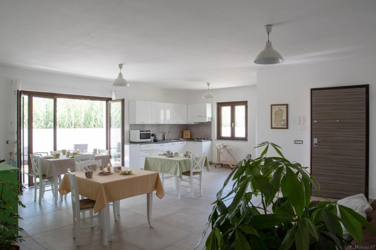 B&B Agata E Gli Altri Tortolì Eksteriør billede